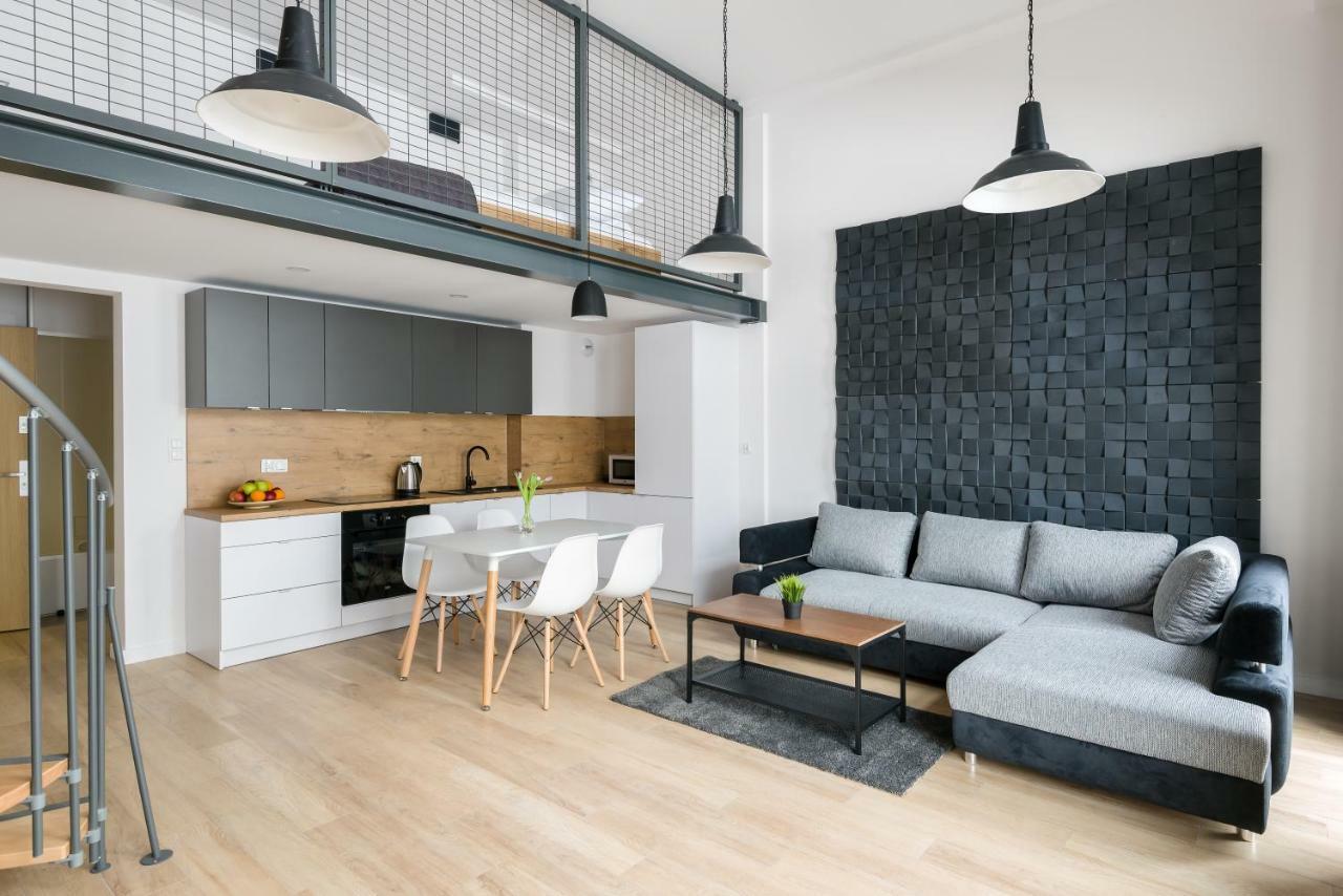 Easy Apartment *
