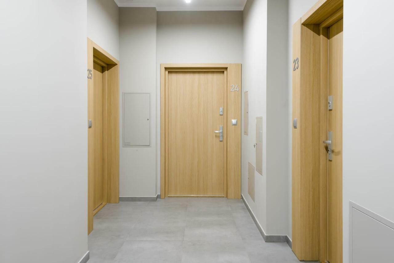 Easy Apartment *